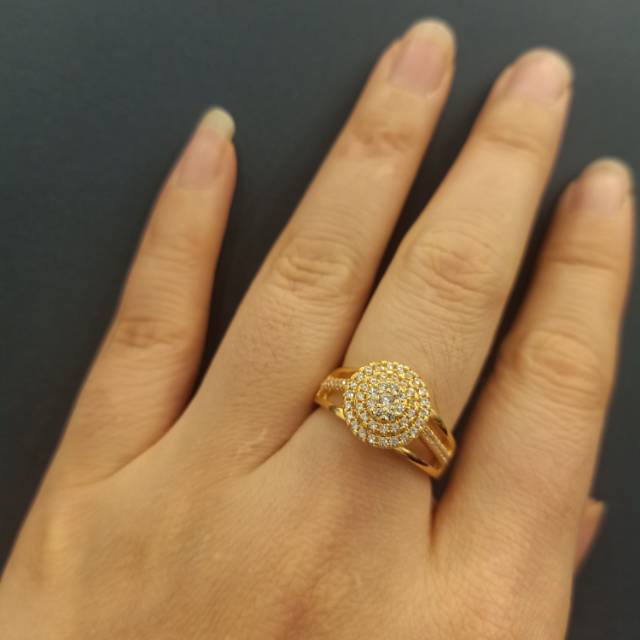 Cincin zircon wynn 8547