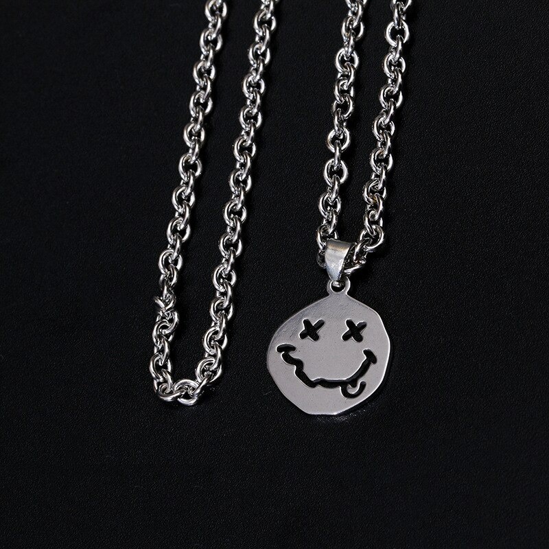 Kalung Rantai Dengan Liontin Smiley Face Gaya Hip Hop Goth Punk Untuk Wanita
