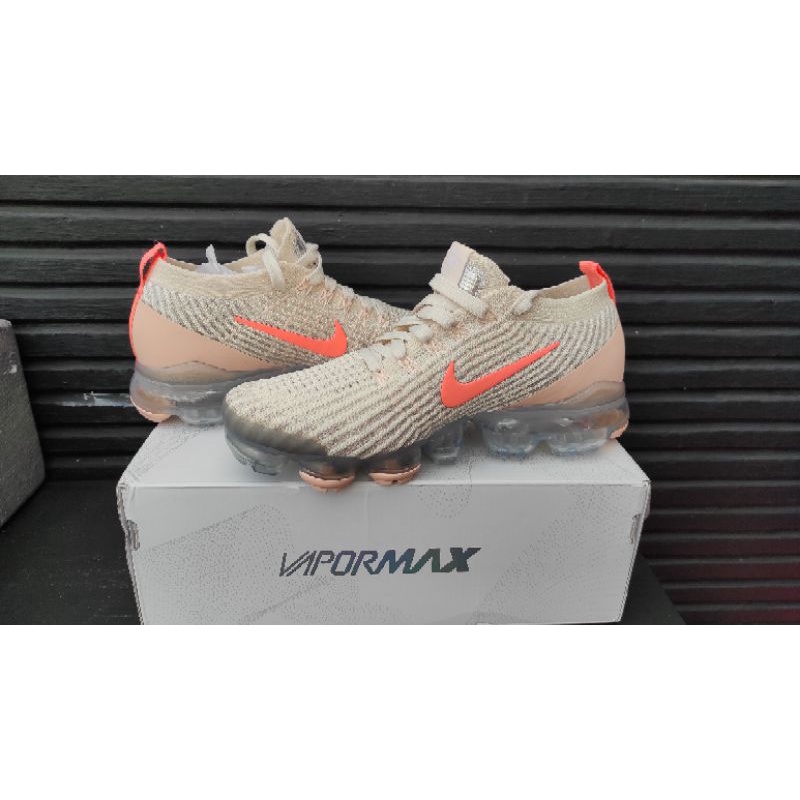 womens vapormax cream