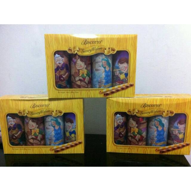 Paket Biscotto wafer roll 4kaleng