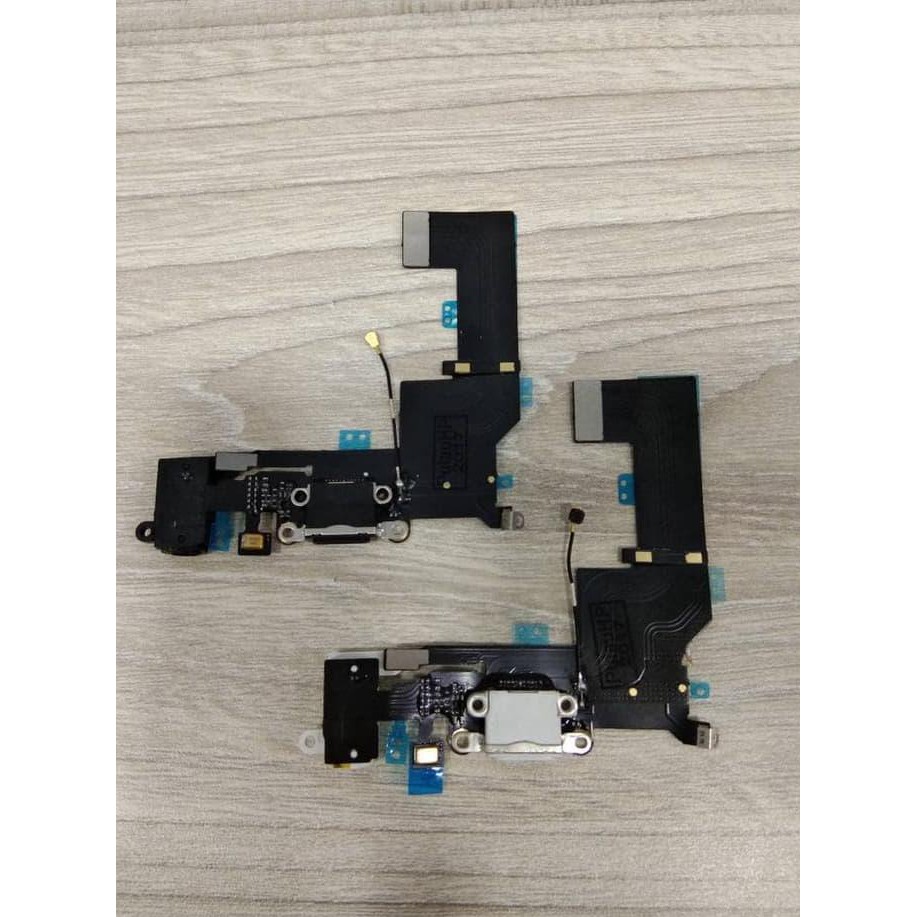 Konektor Cas / FLEXIBLE CONNECTOR CHARGER IPhone 5SE