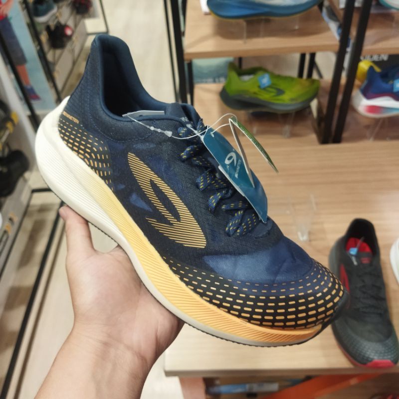 910NINETEN sepatu running terbaru 910 NINETEN