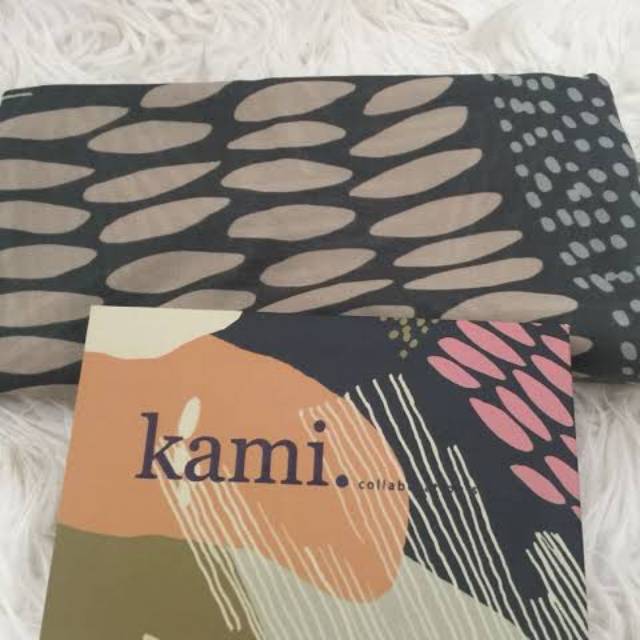Preloved malaga scarf kamiidea