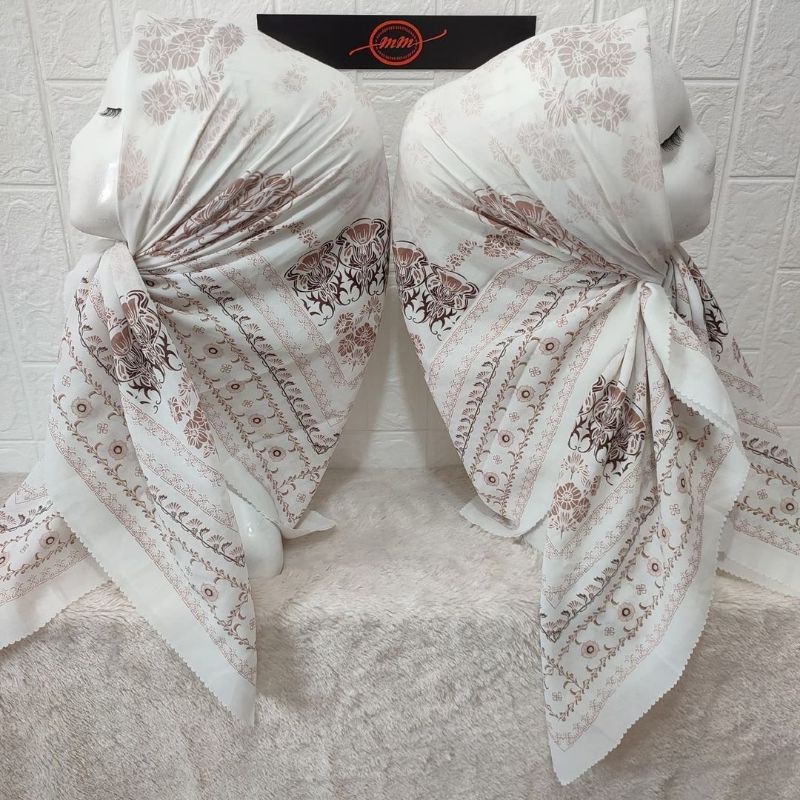 hijab segiempat motif astun warna Bw putih tulang
