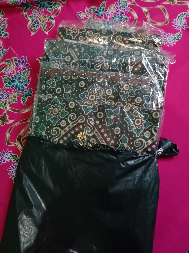 Batik Couple / Batik Couple Keluarga / Batik Jumbo / Sarimbit Keluarga / Baju Batik Marsya Gurdo