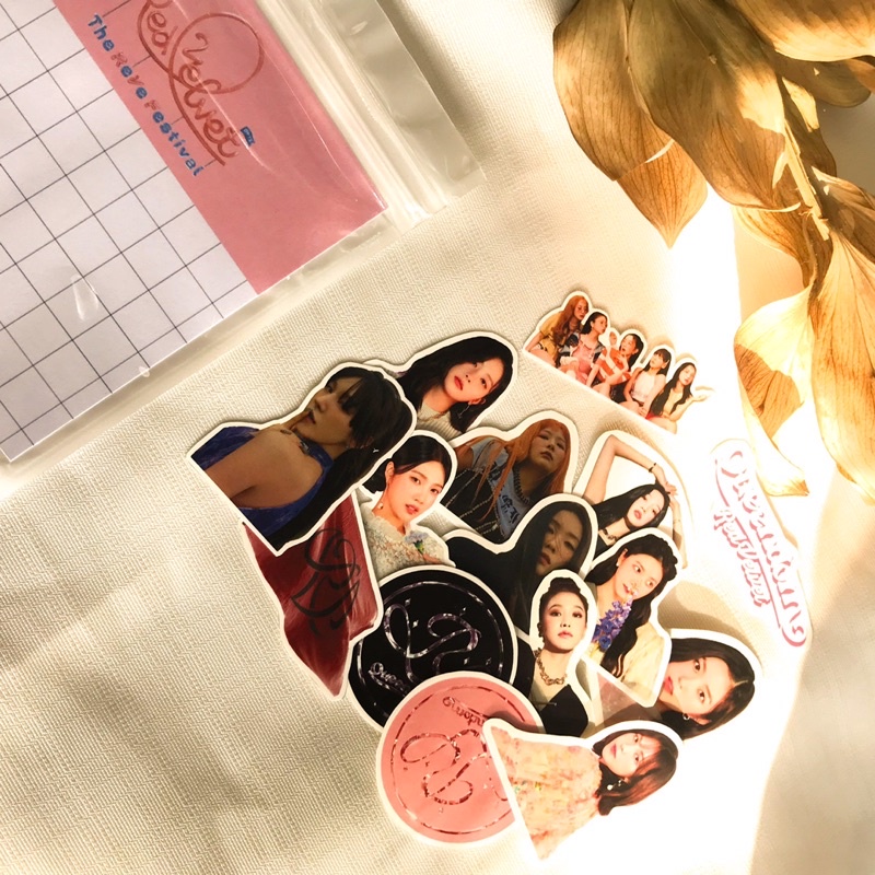 

RED VELVET STICKER PACK