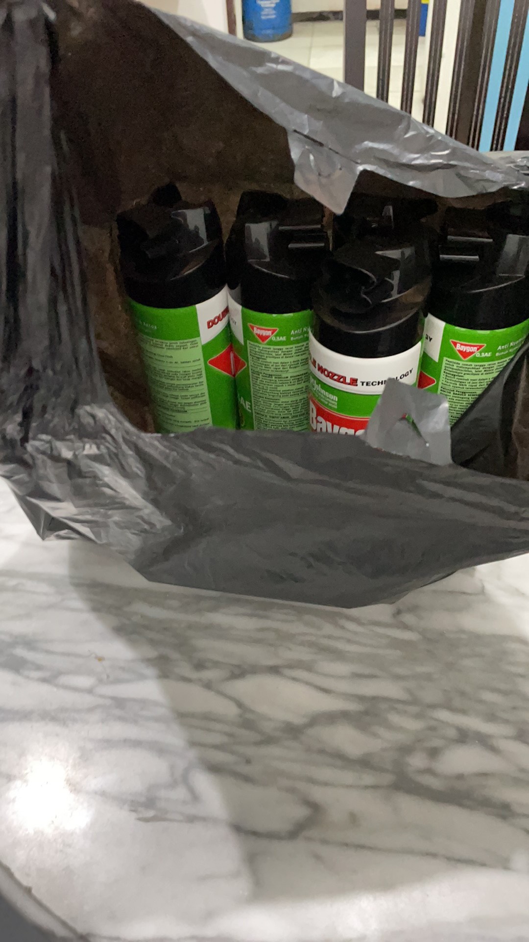 Baygon 600ml Citrus Fresh, Flower Garden 600ml (khusus Gojek Surabaya)/toko Makmur Online