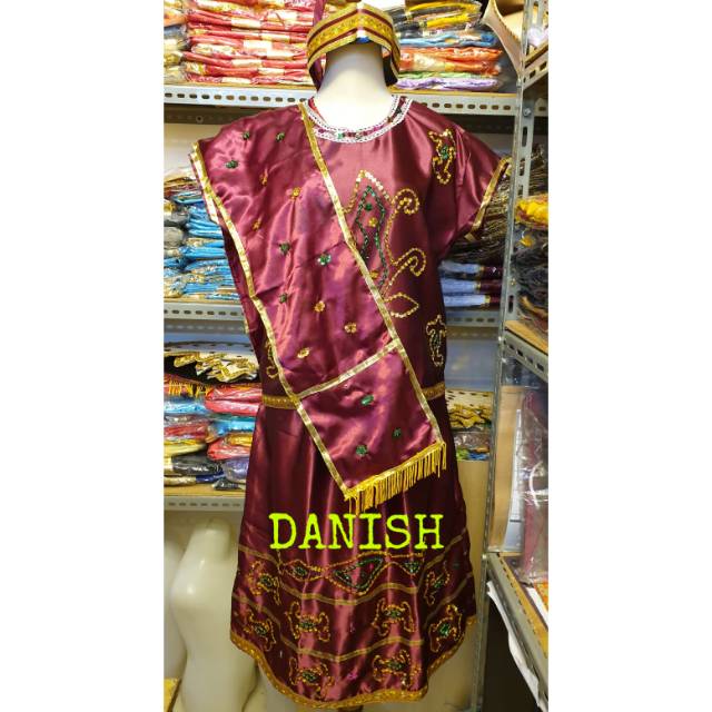 Baju Adat Kalimantan Barat, Perempuan Dewasa