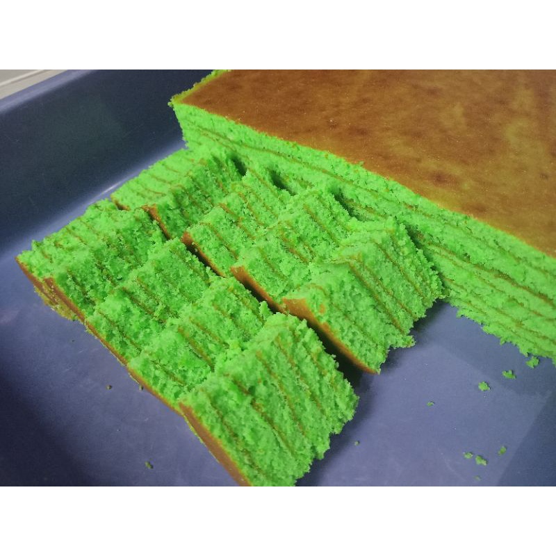 

BOLU LAPIS PANDAN 20 cm
