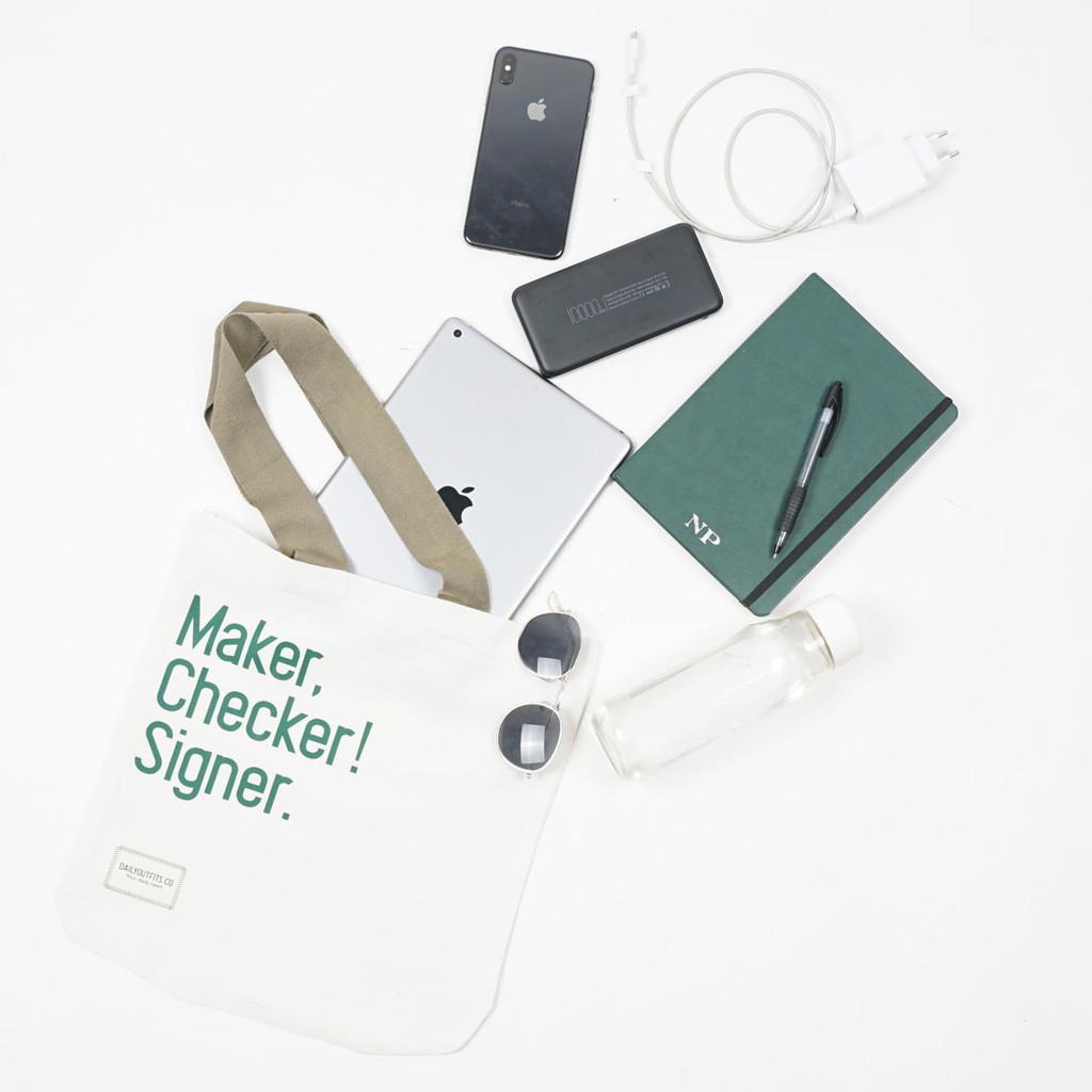 Daily Outfits Exclusive MCSigner ToteBag Kanvas Unisex Premium Quality