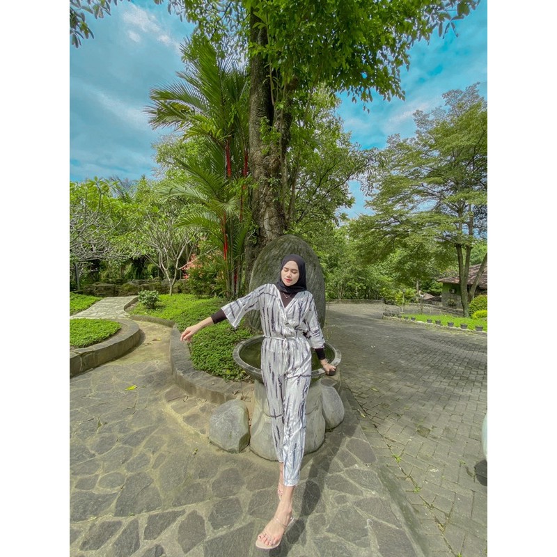 jumpsuit laras