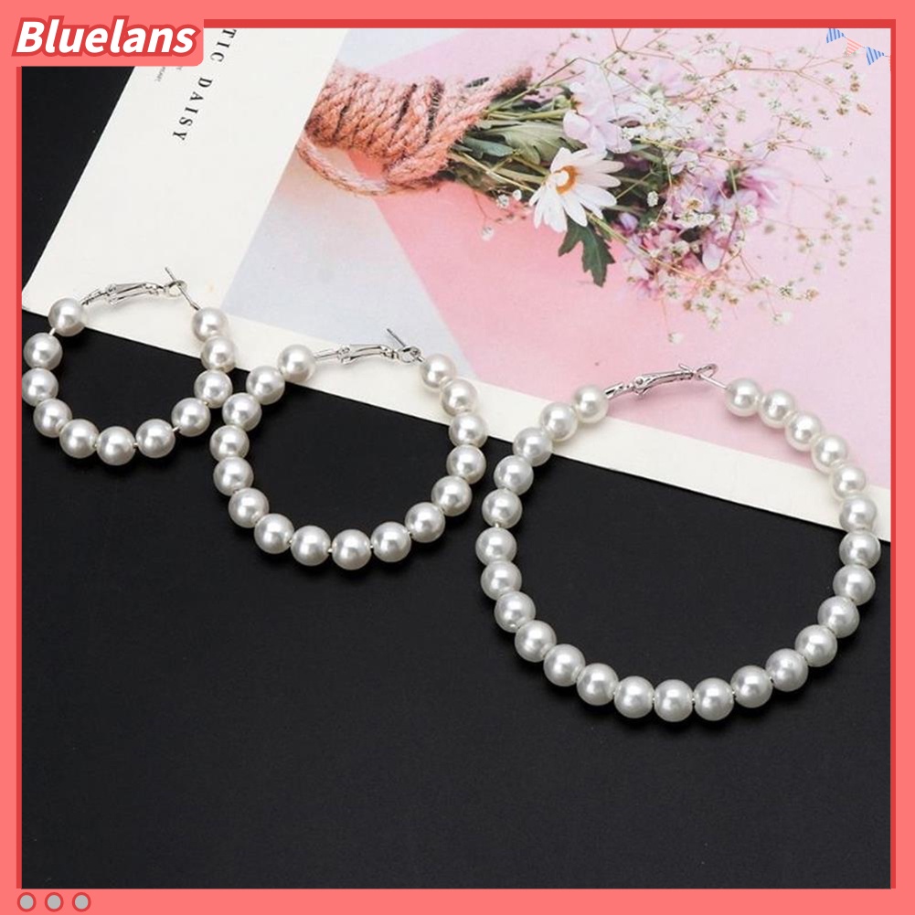 Bluelans Anting Hoop Juntai Bentuk Lingkaran Besar Aksen Mutiara Tiruan Gaya Elegan Untuk Wanita