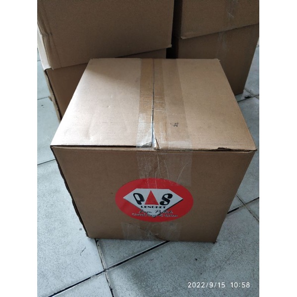 

Lem Putih Pvac khusus kayu dan kertas solid 28% (isi 20kg)