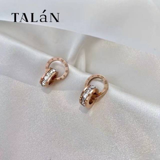 Anting titanium simple with diamond