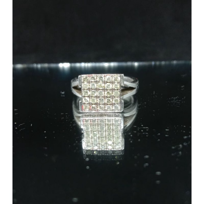cincin berlian motif kotak