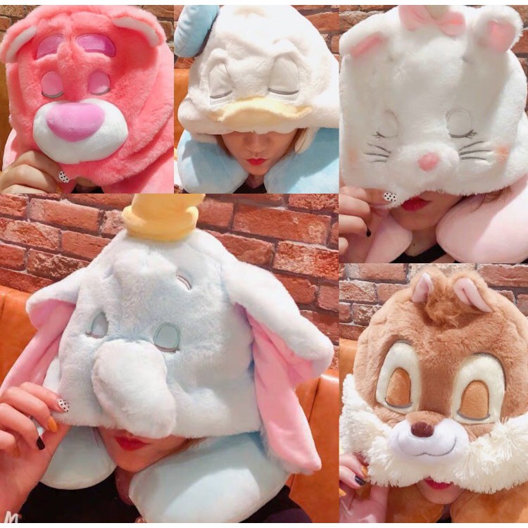 BONEKA BANTAL LEHER TSUM TSUM DONALD DUCK DUMBO STITCH MELODY KUROMI LOTSO MARIE CAT CINNAMOROLL PURIN MELODY HELLO KITTY KUROMI STELLA LOU WINNIE THE POOH SHELLIE MAY RYAN APEACH NECK PILLOW