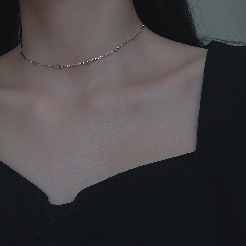 Kalung Choker Rantai Klavikula Bahan Titanium Steel Warna Emas Perak Untuk Wanita