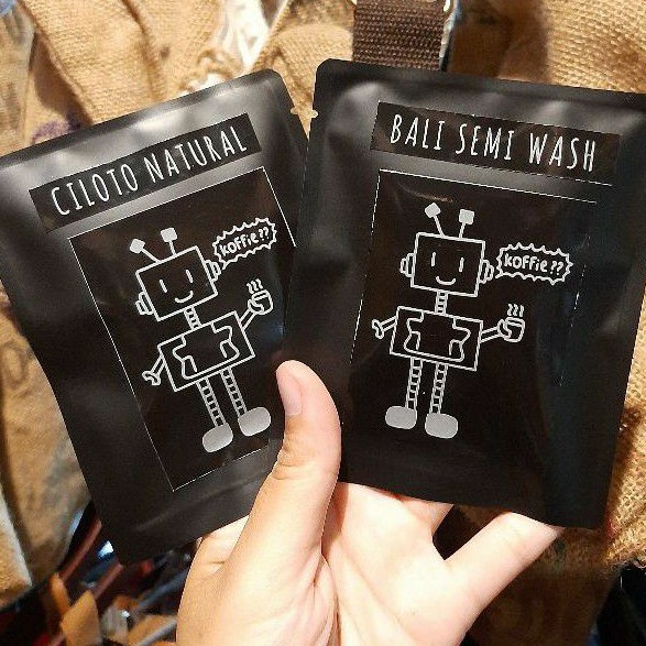 

Drip Bag Coffee Murah - Ciloto Natural - Bali Semi Wash