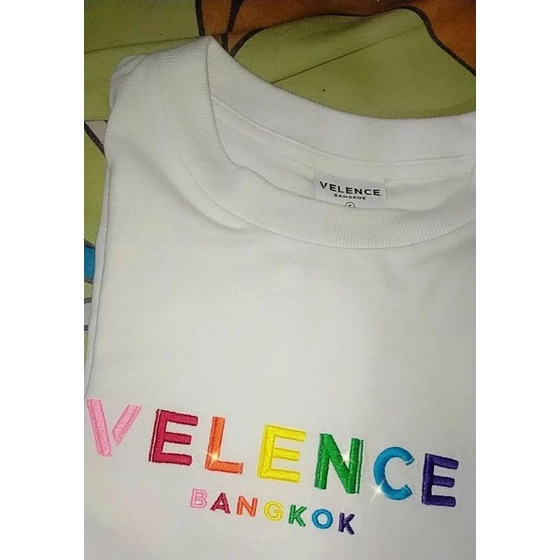 Velence Live In Color White by WinMetawin Official