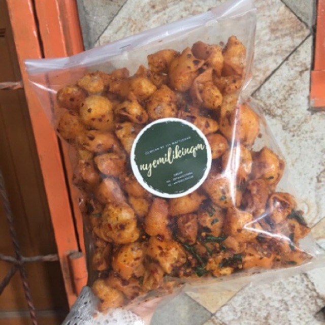 

Siomay kering dengan berbagai macam level pedas.