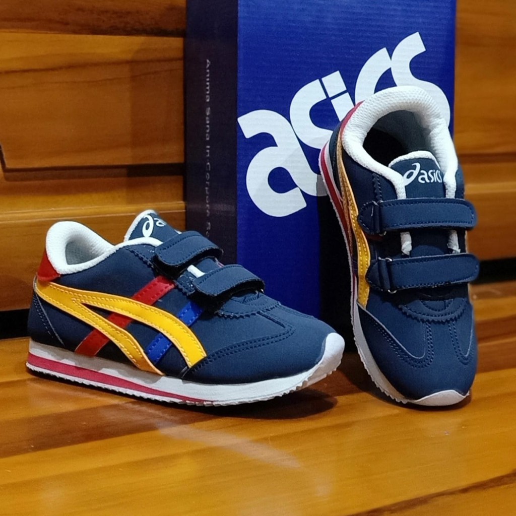 Sepatu anak sneakers putih velcro fashion Terbaru olahraga  tk pesta murah laki laki dan perempuan