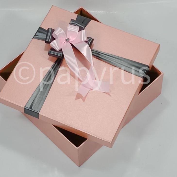 

❂ PAPYRUS 30x30 Tinggi 10cm Kotak Kado Gift Box Hadiah KOTA KADO ☃