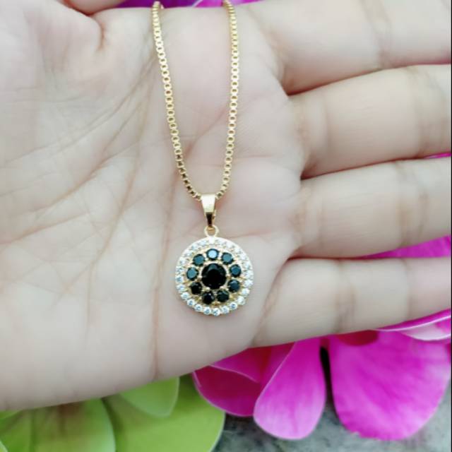 Xuping Kalung Dan liontin Mata hitam