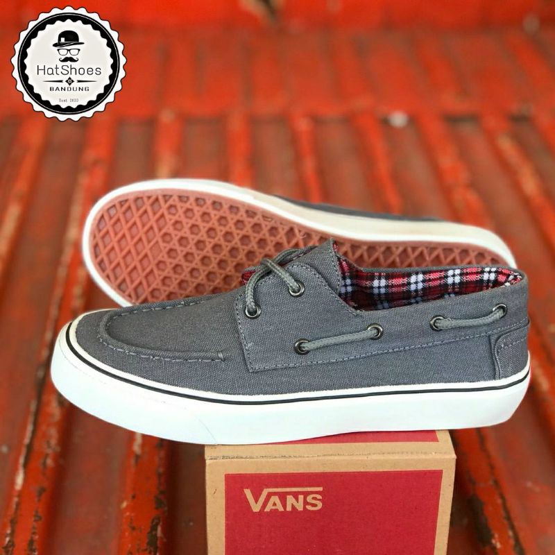 SEPATU | VANS model pendek