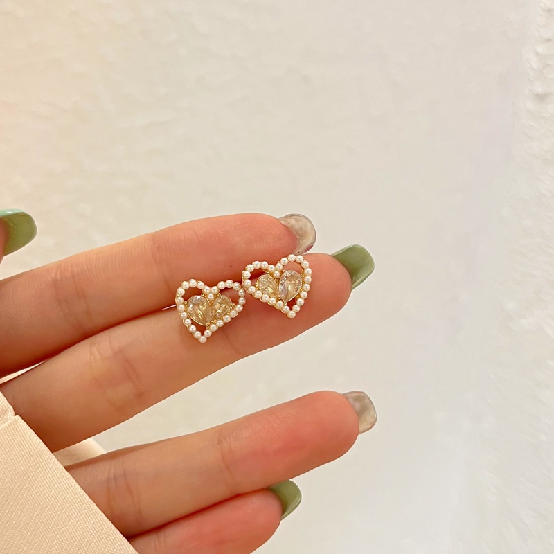 Anting Desain Hati Aksen Mutiara Gaya Korea Untuk Wanita