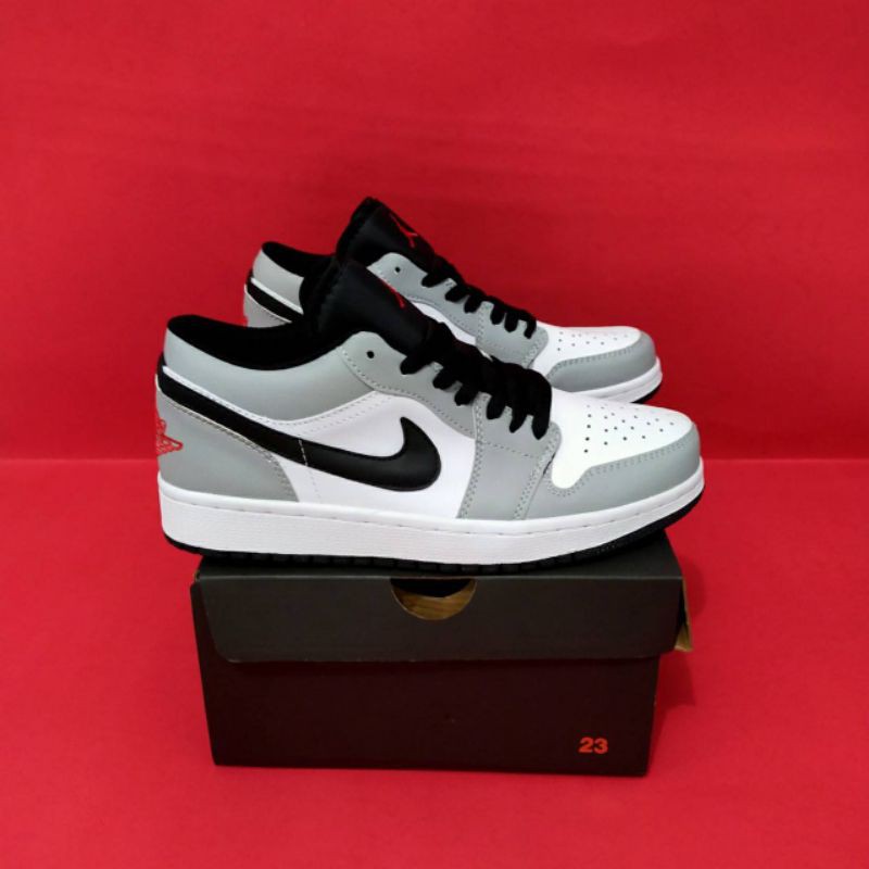 NIKE AIR JORDAN 1 LOW SMOKE GREY