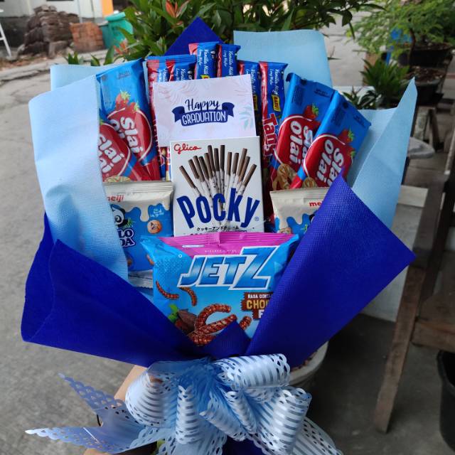 

snack bucket biru