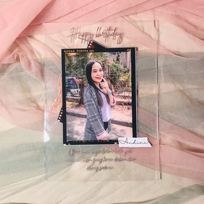 

Akrilik custom print UV uk A5/ kado celebration,wedding,wisuda/kado unik/kado estethic/gift hampers