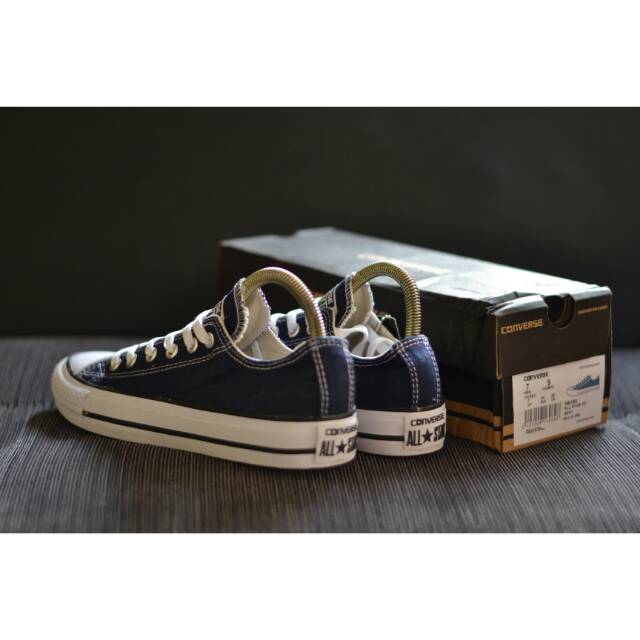 CONVEREE CLASSIC LOW. BLUE NAVY. UNISEX. IMPORT