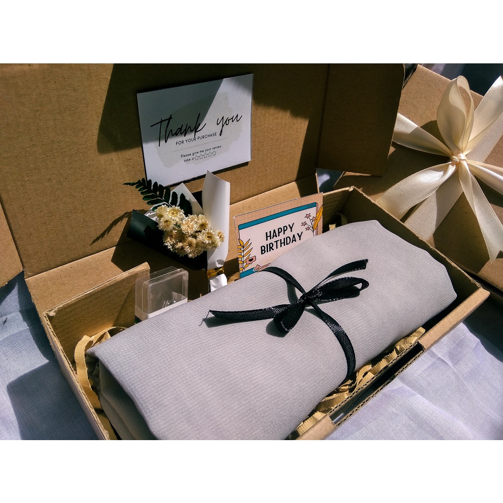 HAMPERS HIJAB KADO ULANG TAHUN/GRADUATION GIFT/GIFT BOX/HAMPERS LEBARAN/HANTARAN/WEDDING