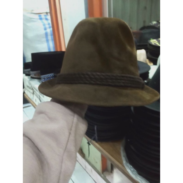 topi laken kulit sapi original