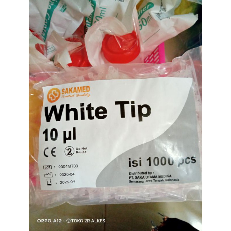 

white tip dan blue tip