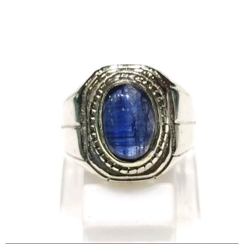 Batu cincin permata kyanite kristal