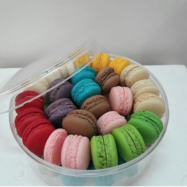 

BABY MACARONS