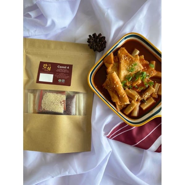 

CEMIL KOREA TOPPOKI ODENG SAUS GOSCHUJANG DAN WIJEN