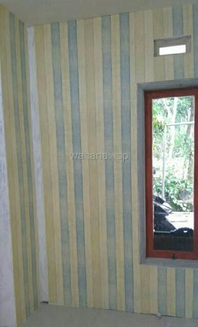 WALLPAPER STICKER | MOTIF SERAT KAYU BIRU KREM