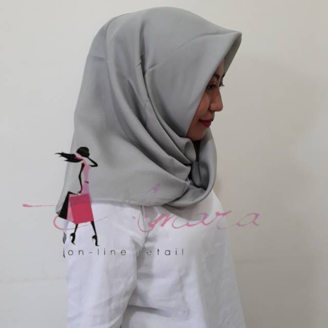 Hijab jilbab glamour kerudung segiempat shinar gliter Abu muda