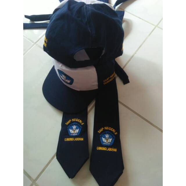 AM Promo  Topi SMP logo baru dengan identitas sekolah