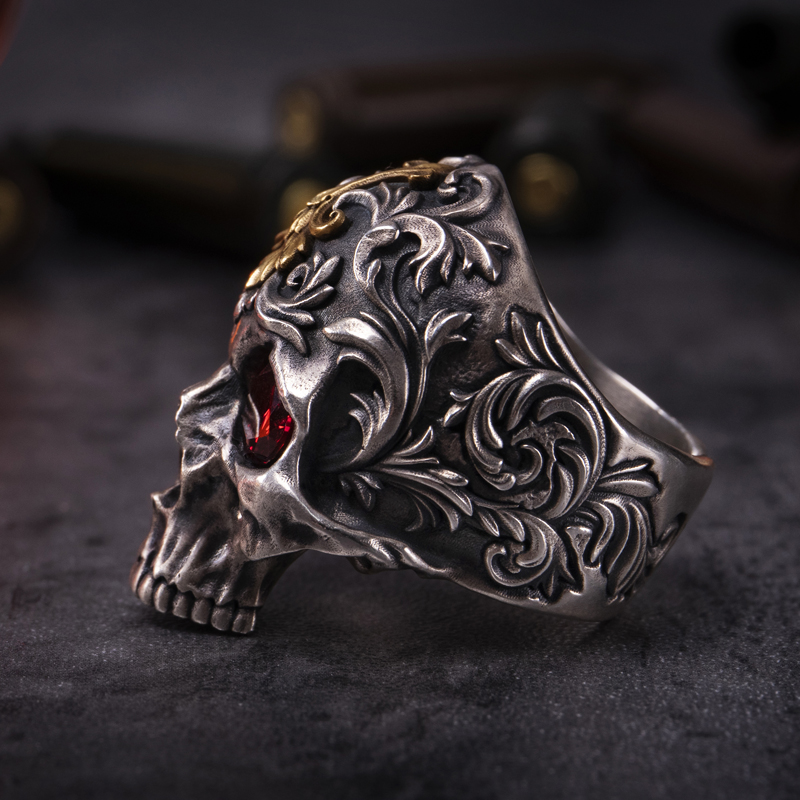 Cincin Desain Tengkorak Mata Setan Warna Merah Gaya Retro Gothic Untuk Pria