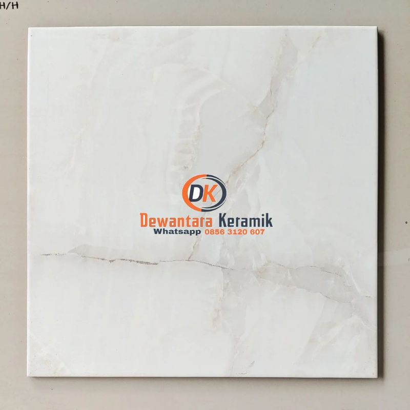 Keramik Lantai 50×50 Platinum Salvatore WT Pare Kediri
