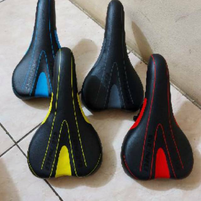 SADEL JOK SEPEDA GENIO FREEDOM UNTUK MTB BMX FIXIE TEBAL SADEL JOK SEPEDA GENIO FREEDOM UNTUK MTB BMX FIXIE TEBAL