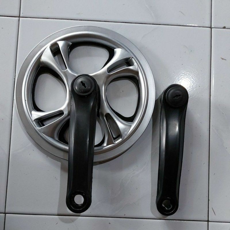 CRANK CHANWHEEL 48T ARM 152MM