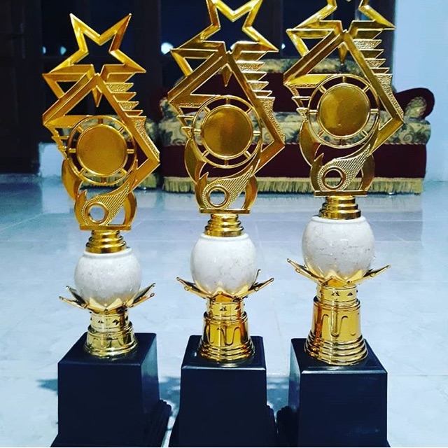 PIALA TERMURAH ( 45 cm )