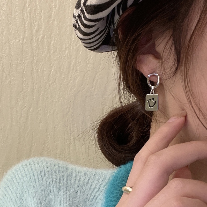 Anting Tusuk Sterling Silver 925 Desain Geometri Smiley Simple Untuk Wanita 4640