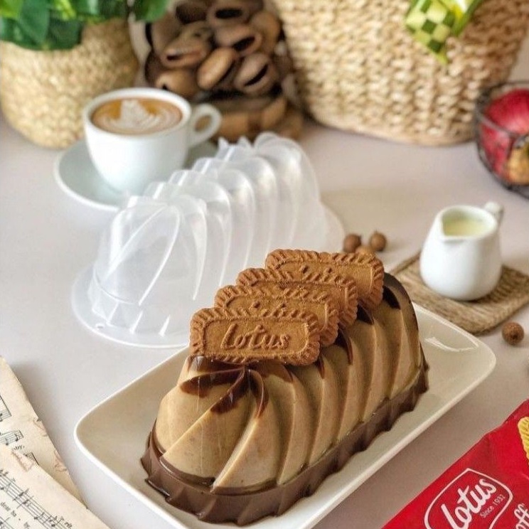 Cetakan Puding Ovale Berbahan plastik tebal