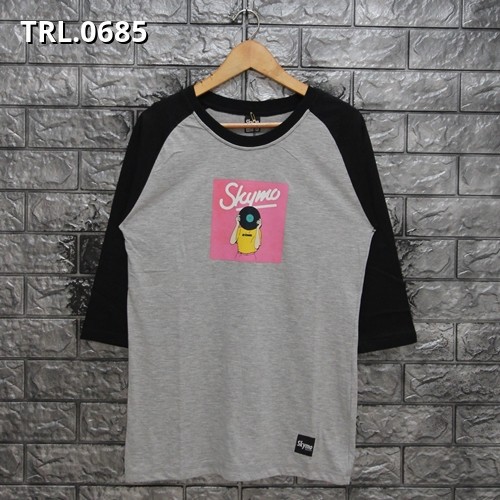 Kaos Distro Reglan 3/4 Skymo 0685